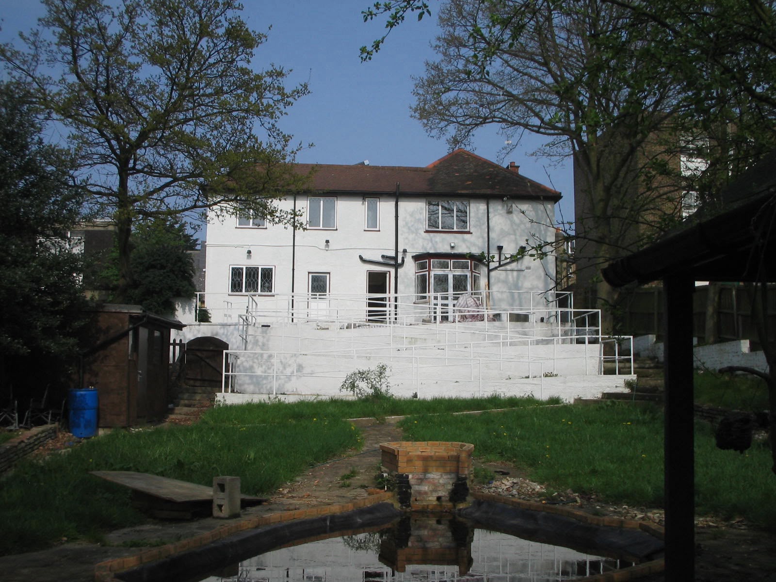 Five bedroom five bathroom existing C2 property in Greenwich, photograph 1 of 1